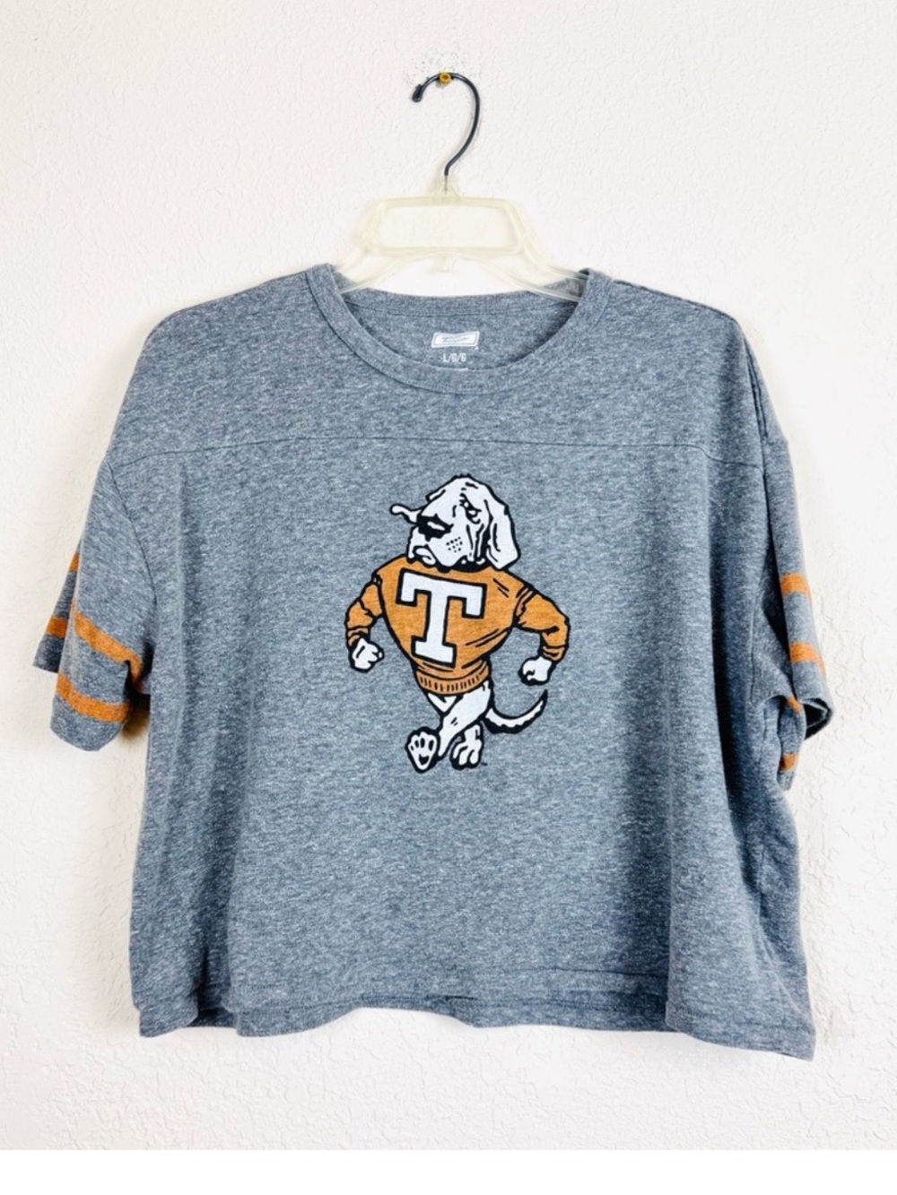 Tennessee Volunteers Women’s Large Tailgate Cropped Shirt